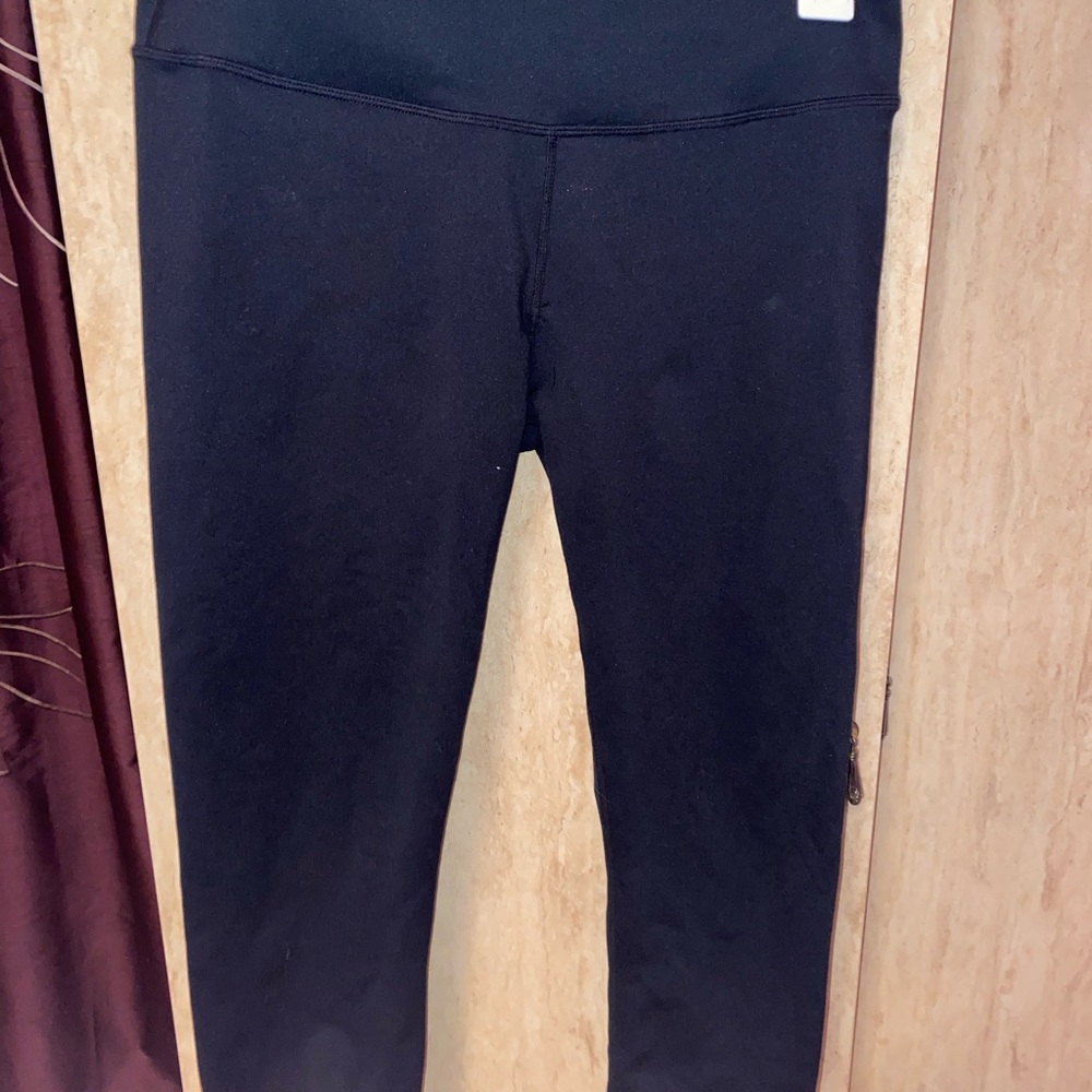 Fabletics Capri Leggings